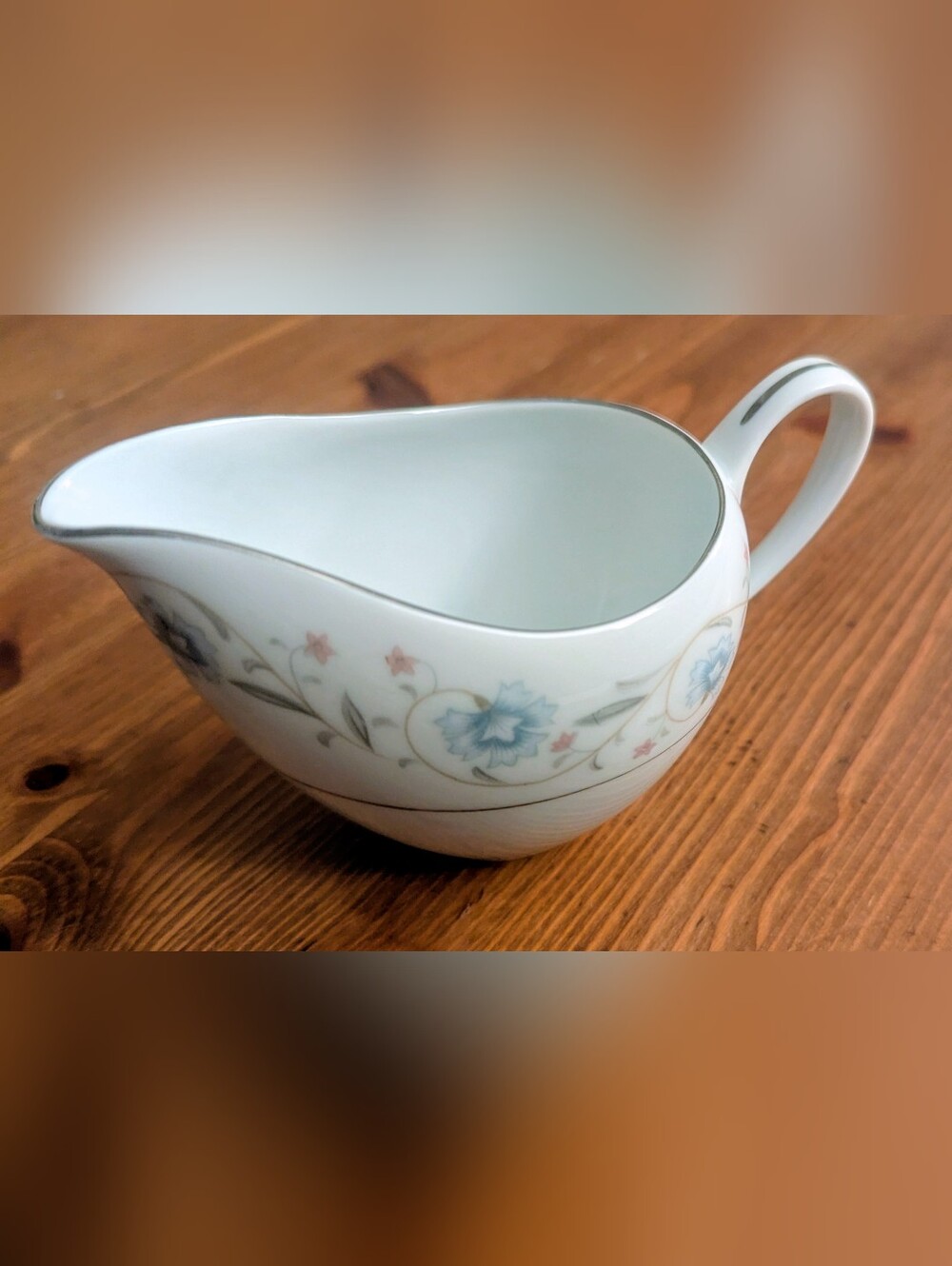 Vintage Fine China Japan English Garden Floral Design Gravy Sauce Bowl Boat